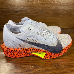 Nike Vaporfly Next% 3 Marathon
Running Shoes - Men’s shoe size 6